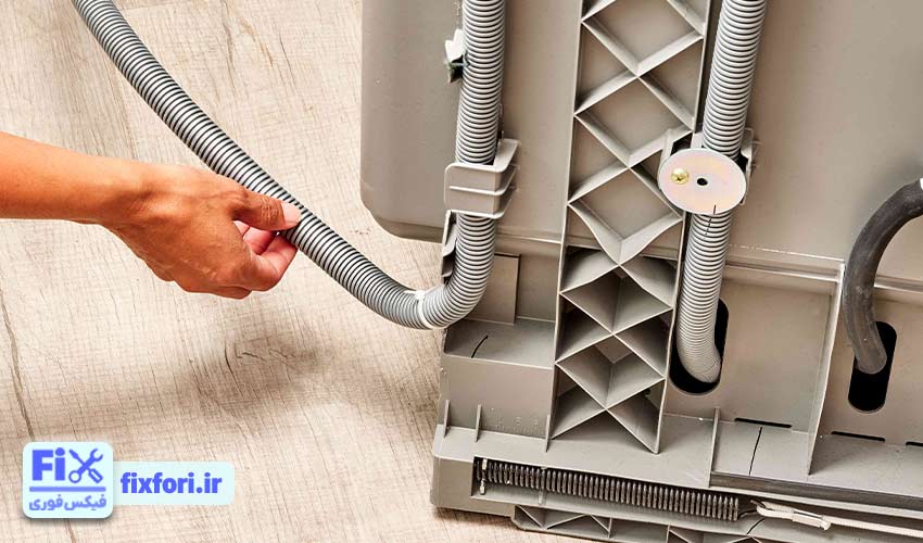 ارتفاع نامناسب شلنگ تخلیه