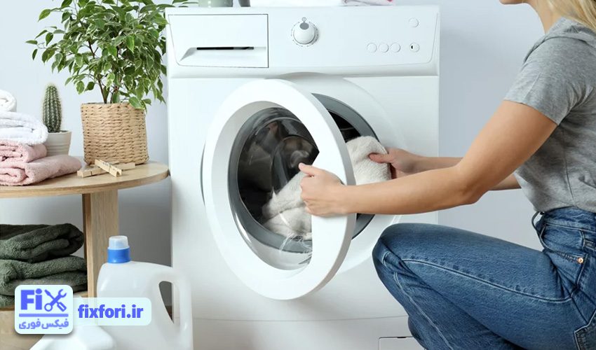 استفاده نادرست و فشار بیش از حد به درب لباسشویی