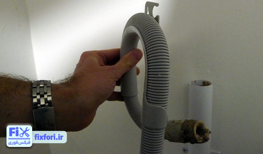 علائم مسدود شدن لوله های تخلیه لباسشویی بکو