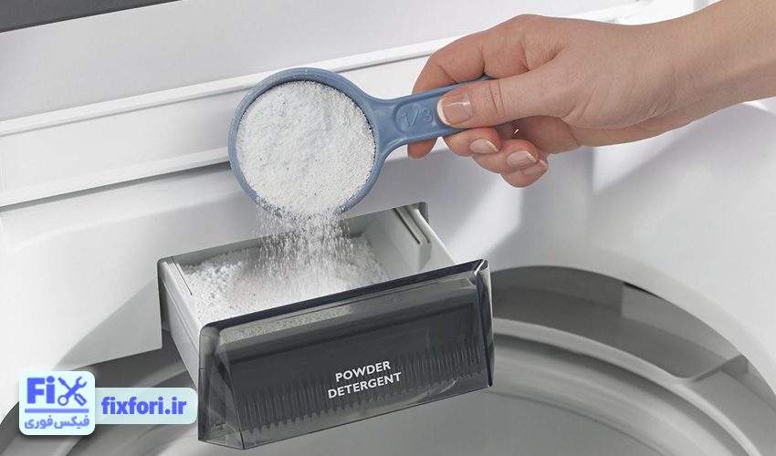 اضافه کردن بیش از اندازه‌ی پودر