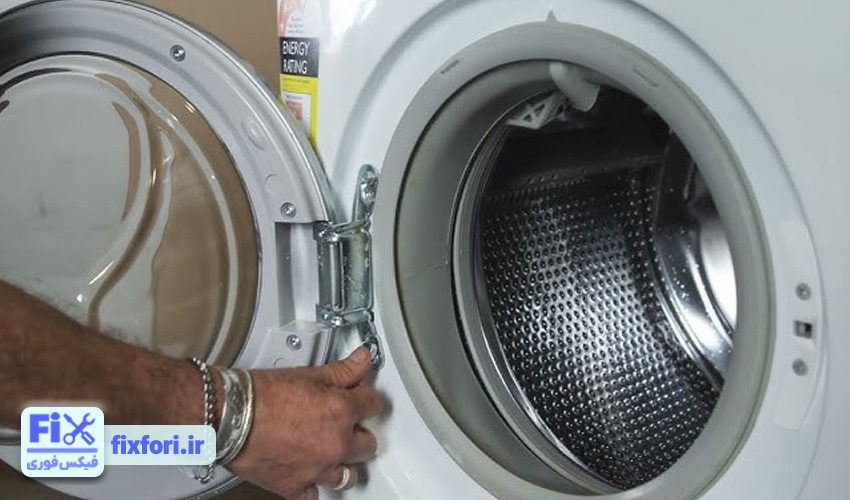 شکستگی دستگیره درب علت باز نشدن درب لباسشویی ارج