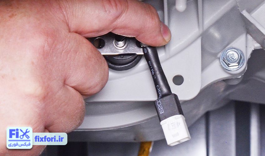 ارور E11 ماشین لباسشویی بست