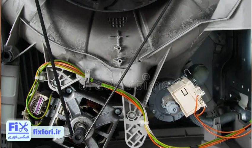 سیم‌کشی داخلی دستگاه لباسشویی