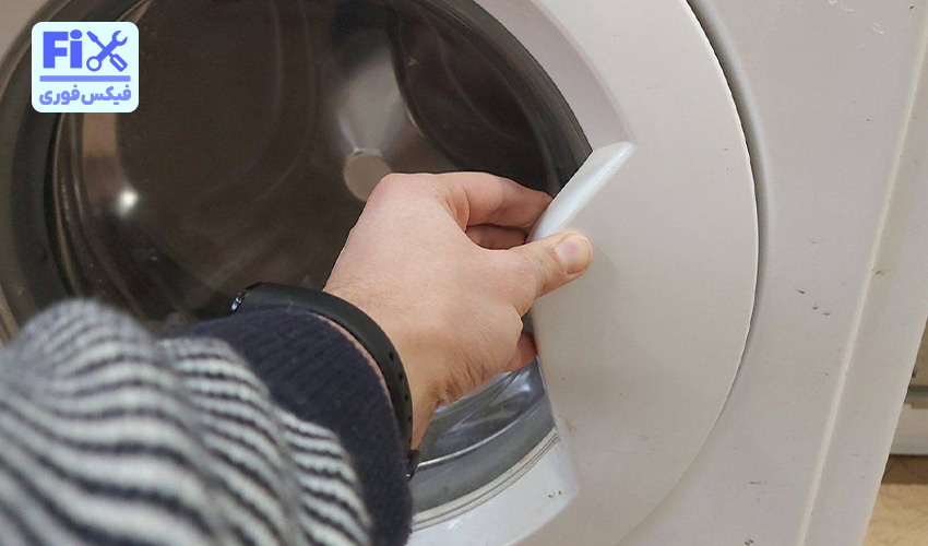 چرا در ماشین لباسشویی ال جی باز نمیشه؟ علت باز نشدن درب لباسشویی ال جی