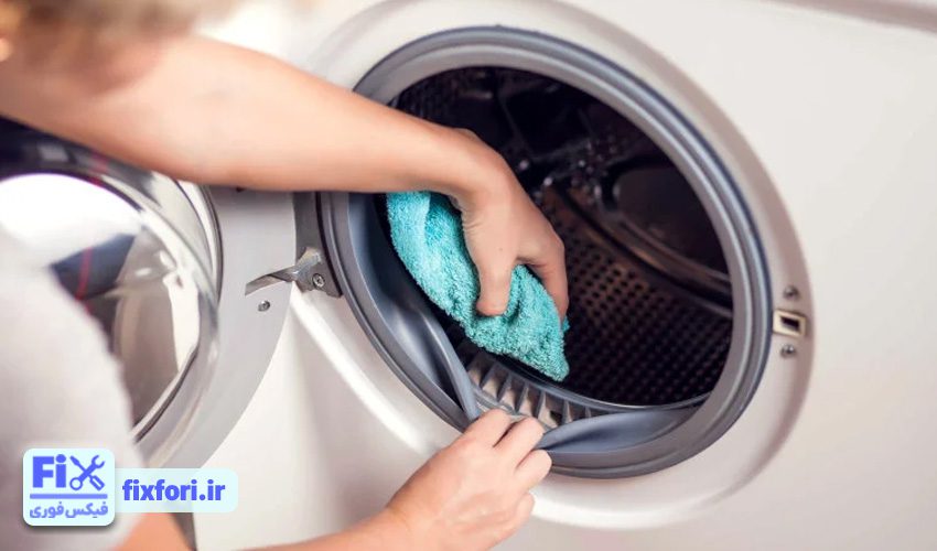 تمیز کردن دستی قسمتهای مختلف